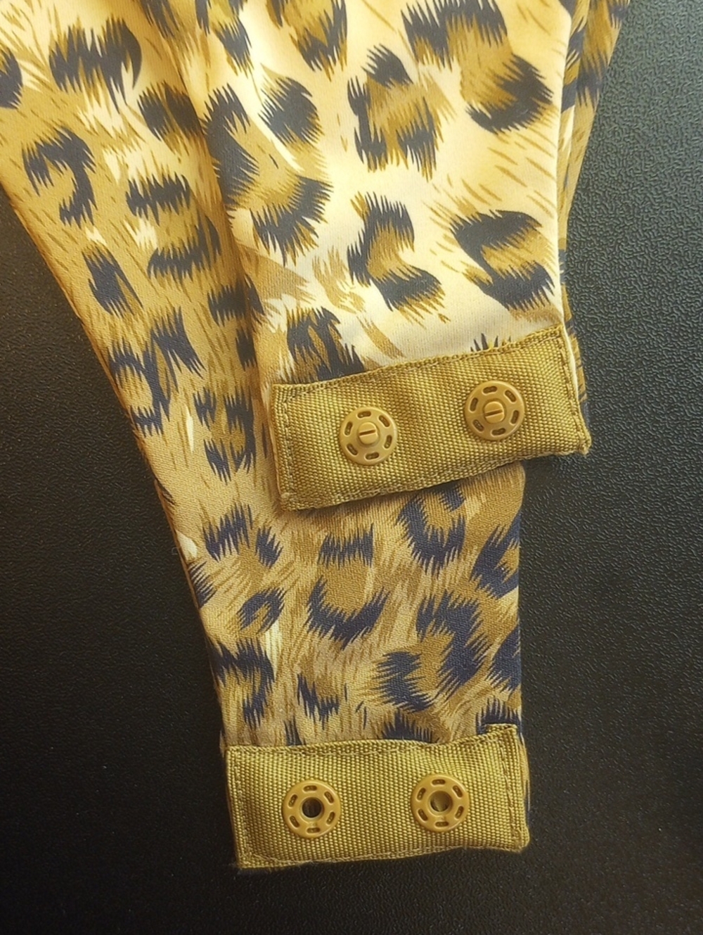 LC | Lizette Collection Sleeveless Bodysuit Top Leopard Print M - Picture 6 of 11